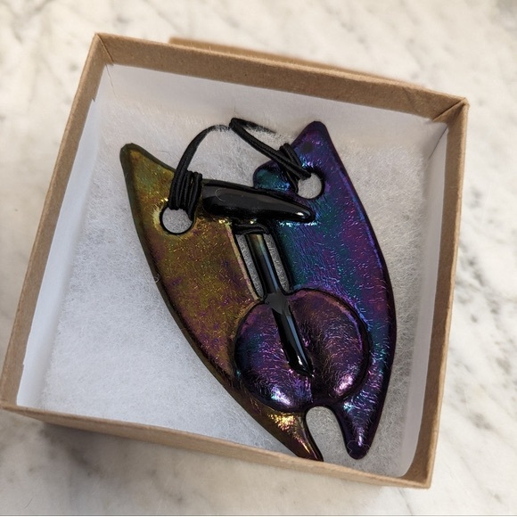 Abstract Black Glass Necklace With Dichroic Finish - Picture 4 of 6